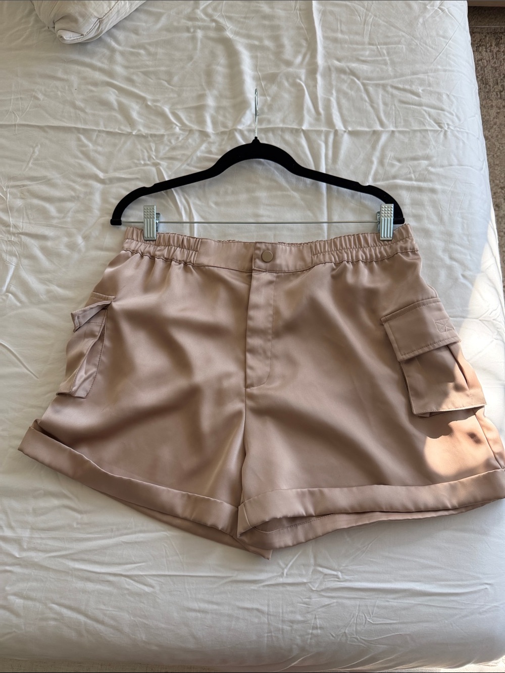eesome Blush Beige Cargo Shorts